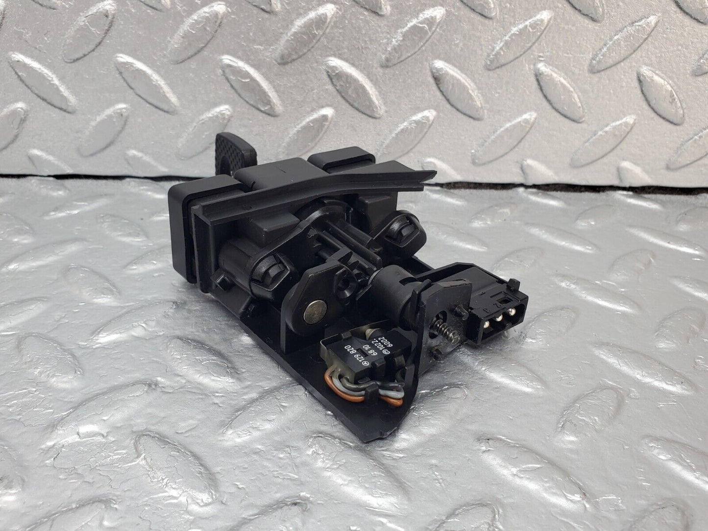 44938 Mercedes-Benz R129 300SL Coupe Glove Box Lock With Key 1298206810