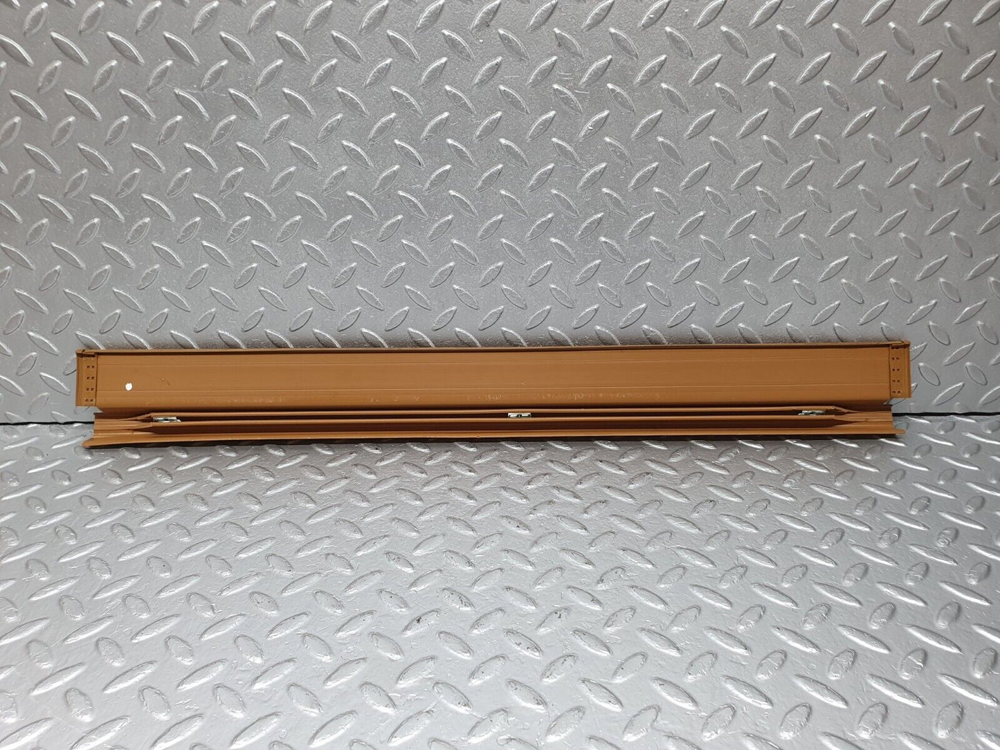 41417 Mercedes-Benz W124 200E Front Right Door Sill Trim Palomino