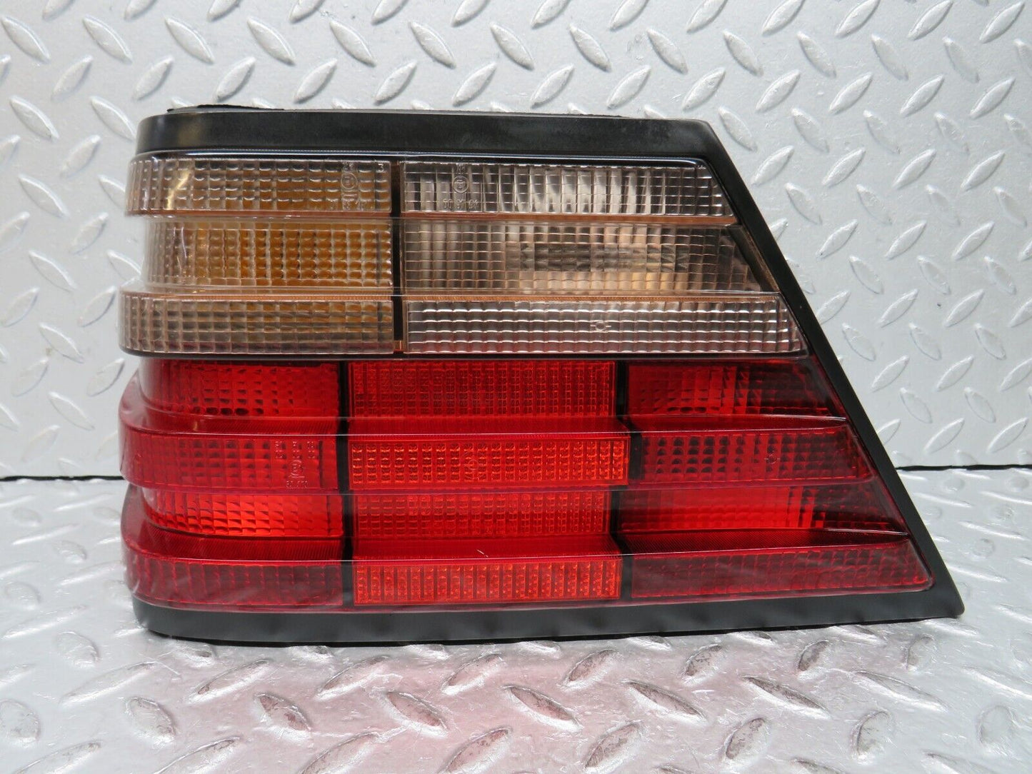 37847 Mercedes-Benz A124 320E Cabriolet Tail Light Left Side