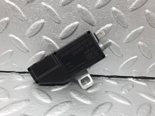 41856 Mercedes-Benz W202 C200 Radio Ariel Antenna Amplifier Booster 2028201989
