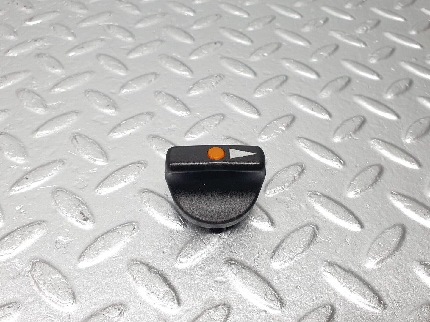 40767 Mercedes-Benz W123 300D Headlight Switch Knob 1265400083