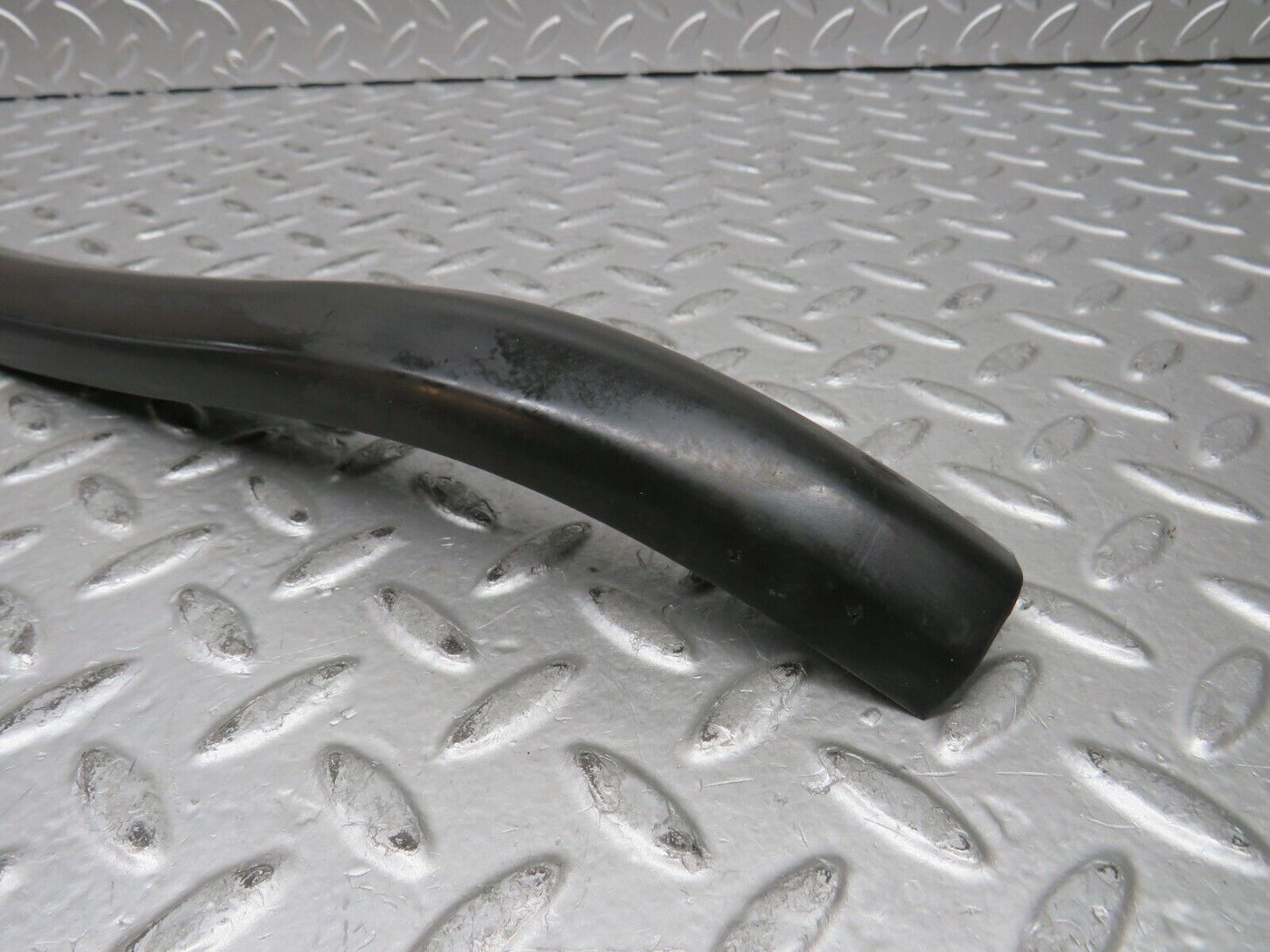 28875 Mercedes-Benz W123 230E Front Bumper Rubber
