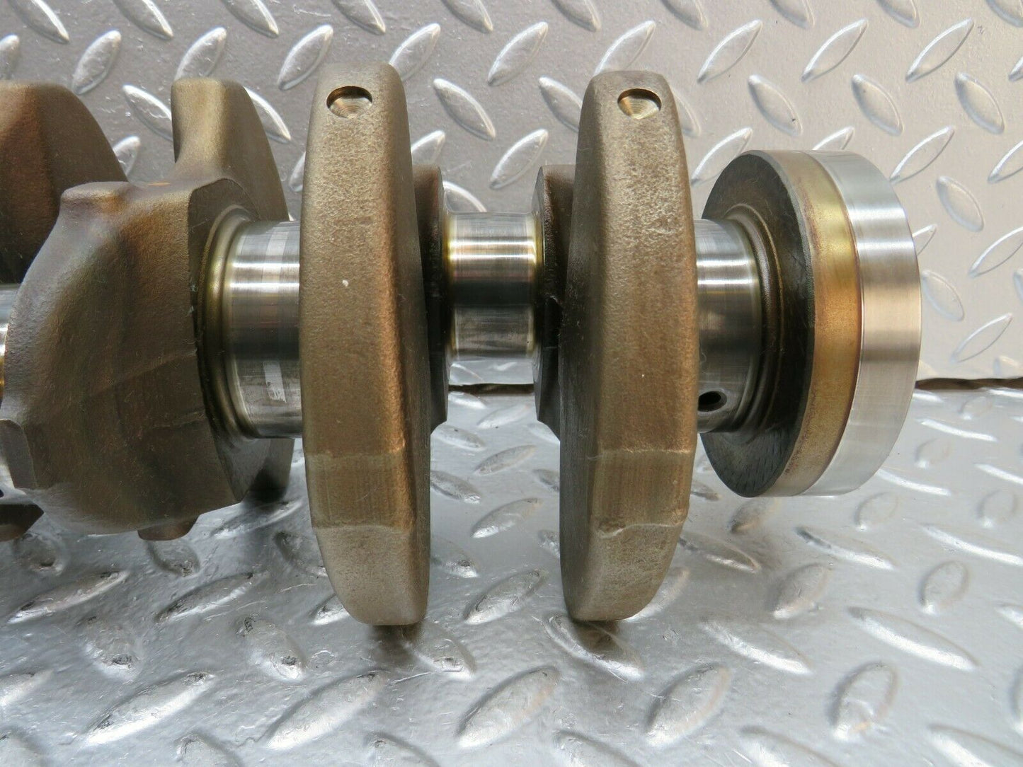 23098 Mercedes-Benz C123 230CE Coupe Crankshaft 10235
