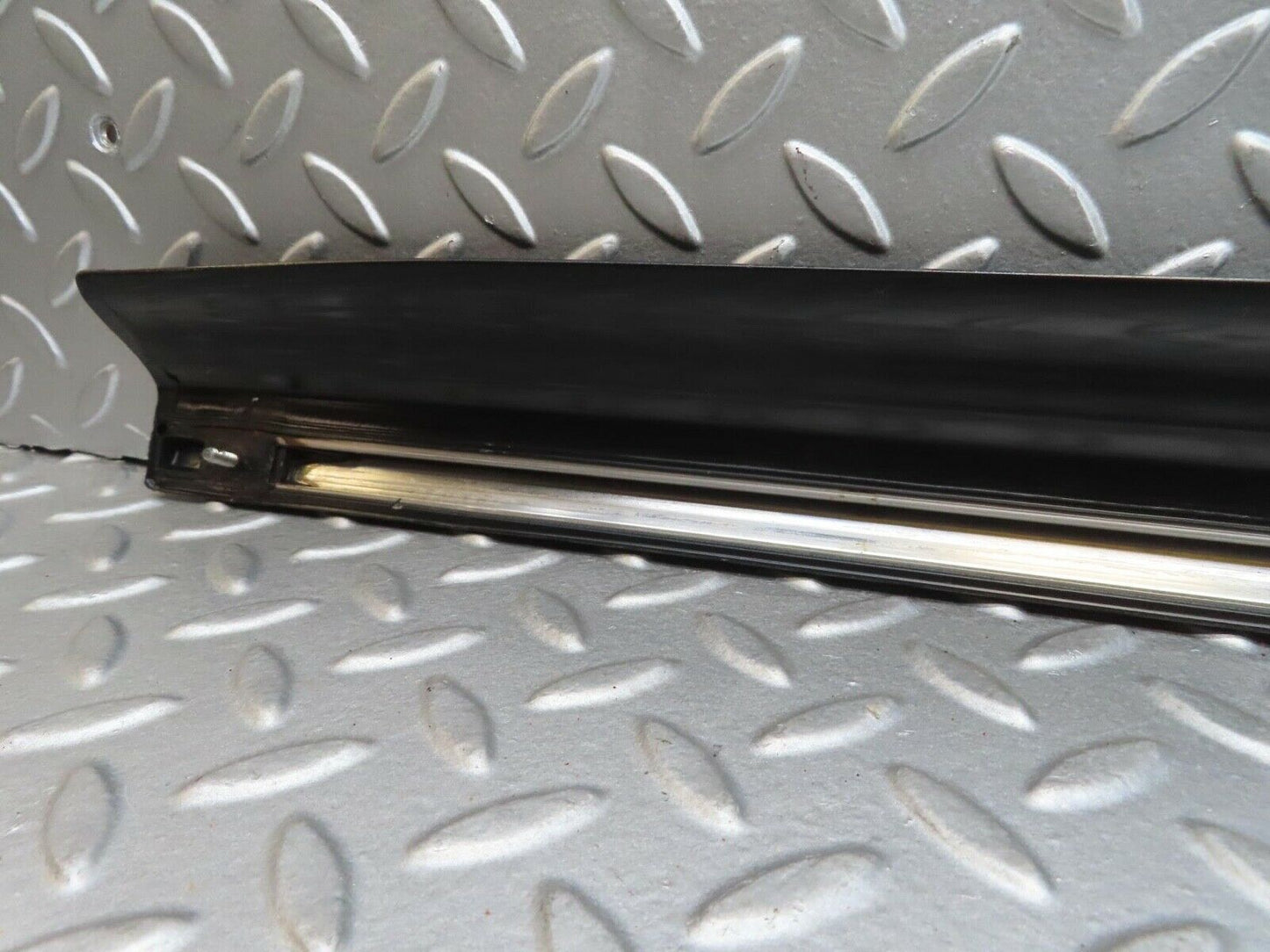 15857 Mercedes-Benz W123 280E Front Right Door Lower Moulding Trim