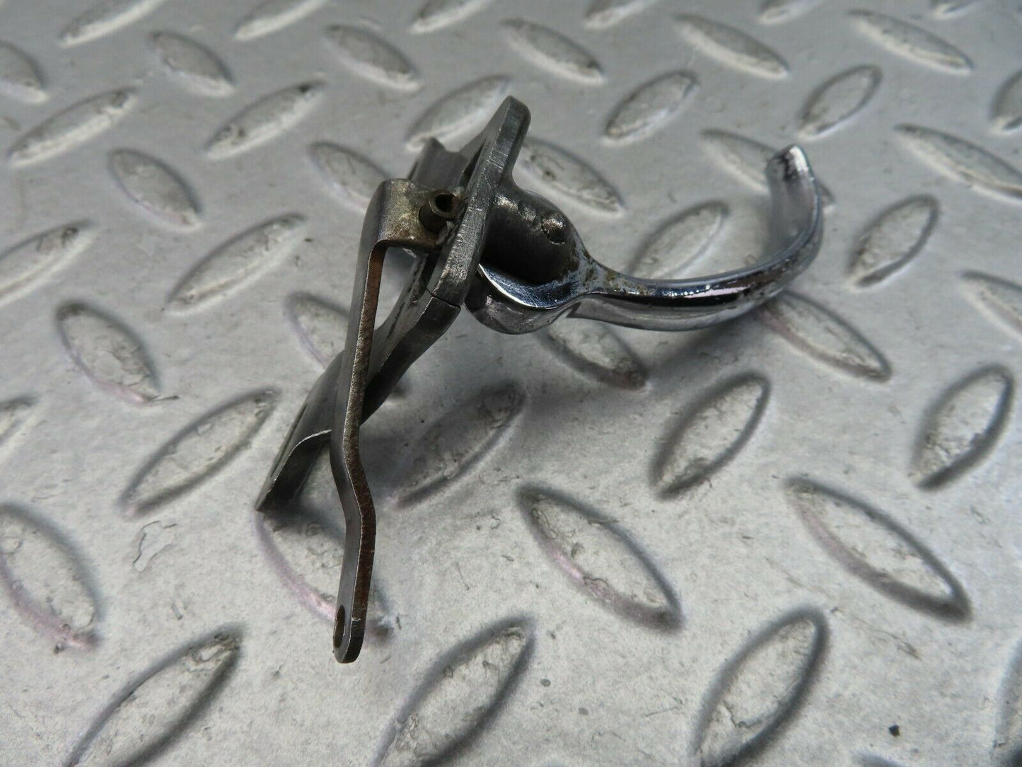 9220 Mercedes-Benz W111 Left Interior Door Handle Chrome 1107660519