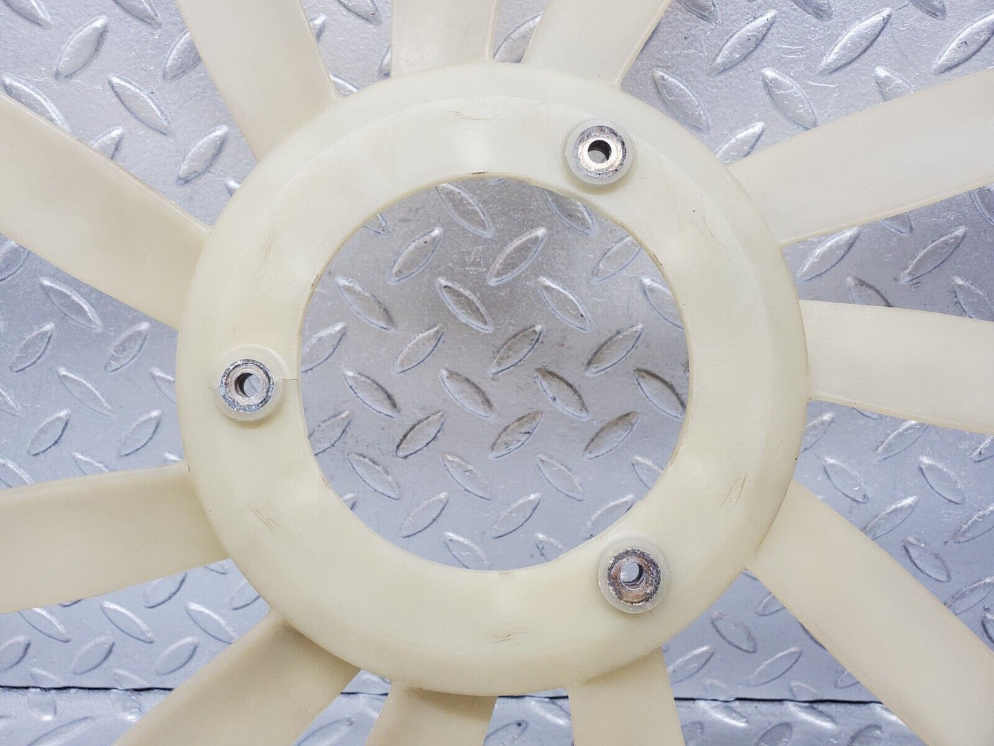 44313 Mercedes-Benz W123 280E Engine Cooling Fan 1102050106