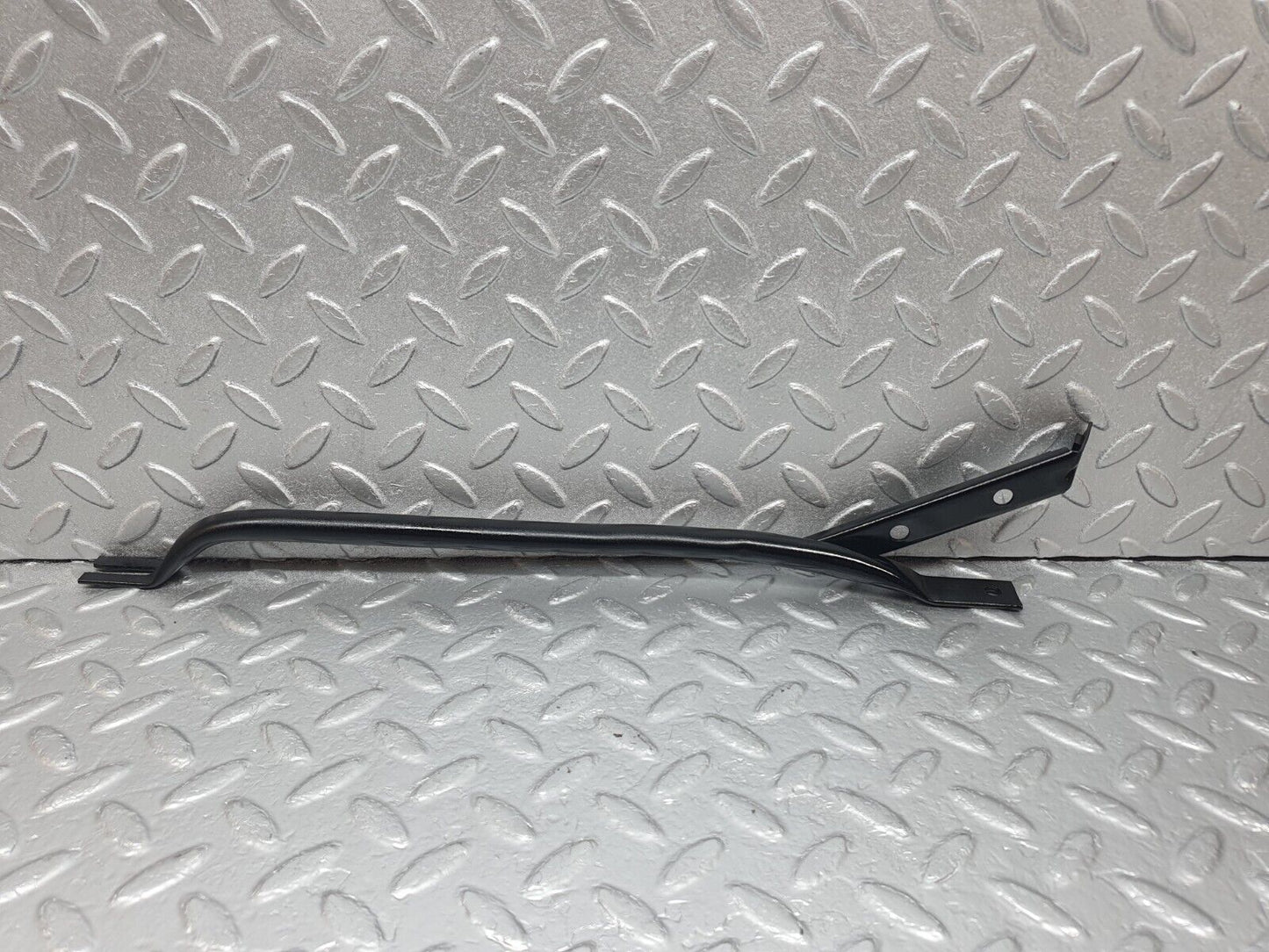 43936 Mercedes-Benz C123 230CE Coupe Horn Bracket