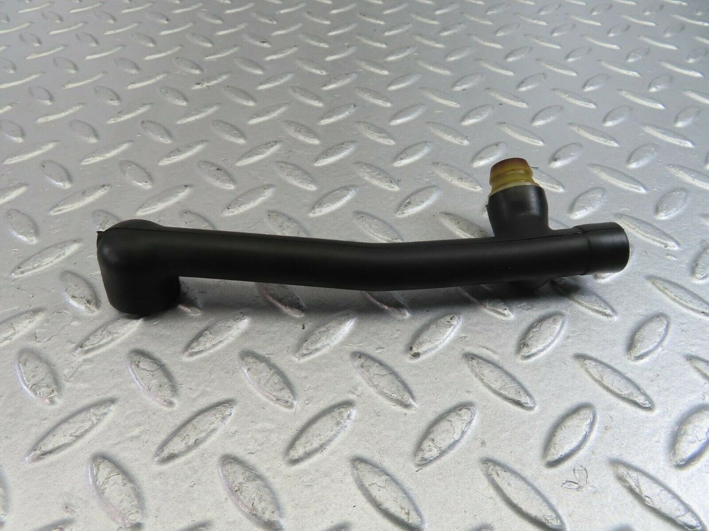 10062 Mercedes-Benz C123 230CE Coupe Crankcase Breather Hose 1020945882