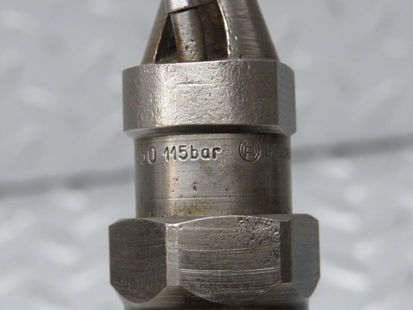 35893 Mercedes-Benz 240D OM616.912 Diesel Fuel Injector Bosch KCA30S35/4