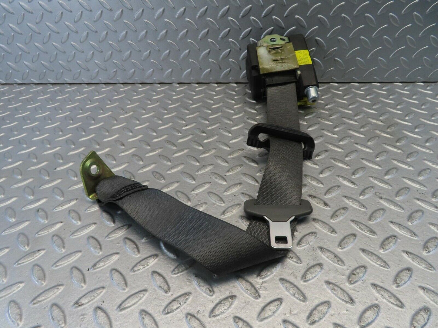 11214 Mercedes-Benz W221 S320 Rear Left Seat Belt 2218600385