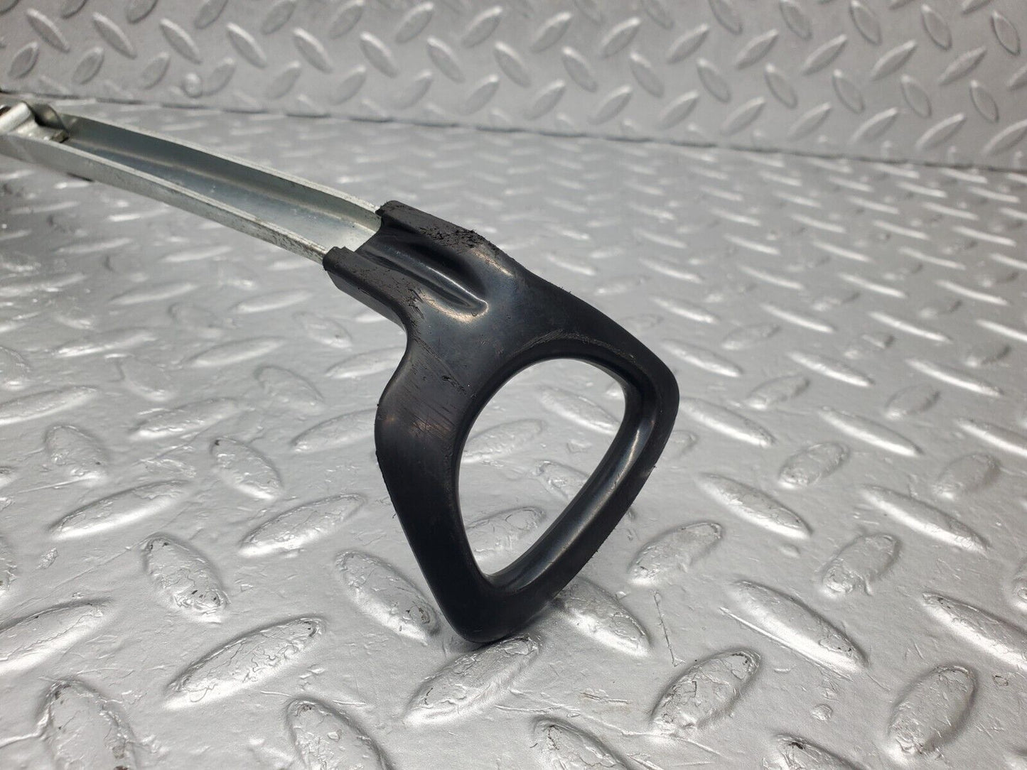 46625 Mercedes-Benz C123 280CE Coupe Front Left Seat Sliding Adjust Handle