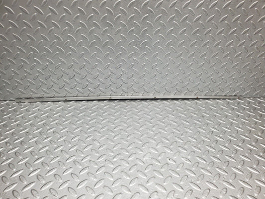 46572 Mercedes-Benz C123 280CE Coupe Sunroof Chrome Trim