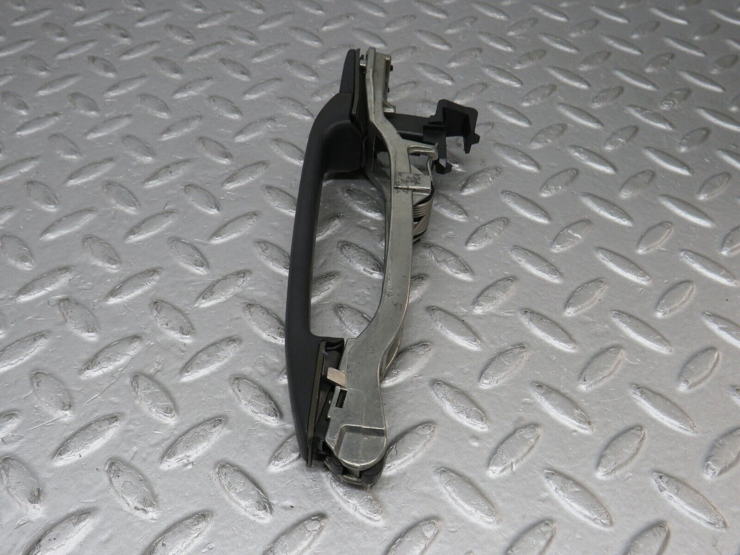 36629 Mercedes-Benz W201 190E 2.0L Exterior Door Handle Rear Right