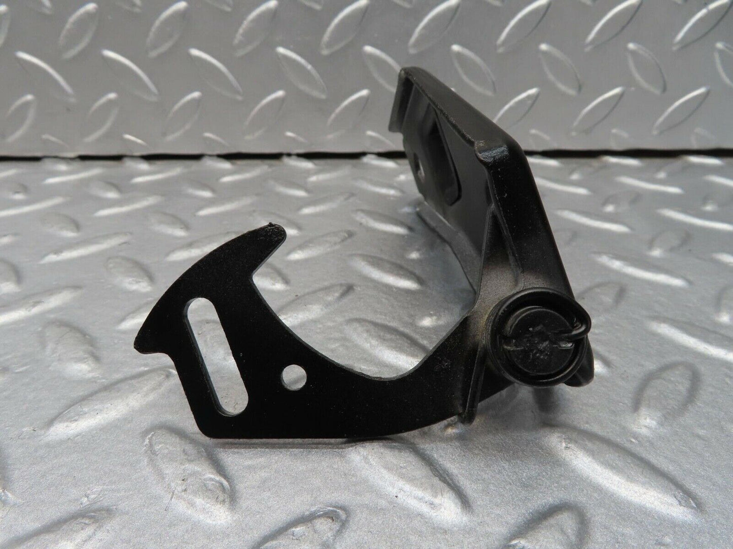 16463 Mercedes-Benz W124 260E Bonnet Safety Latch