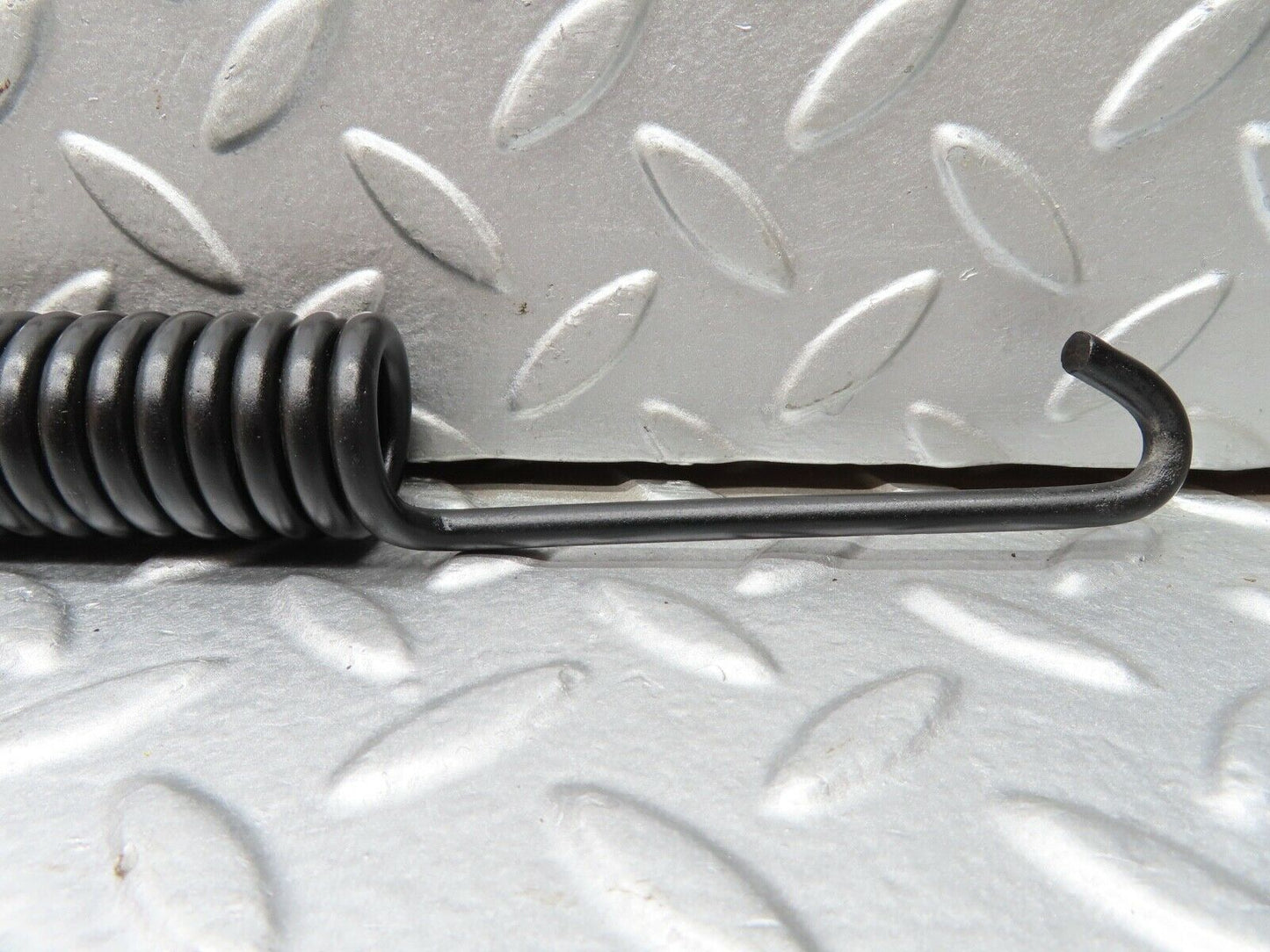 18200 Mercedes-Benz W111 220SE Coupe Bonnet Hinge Spring