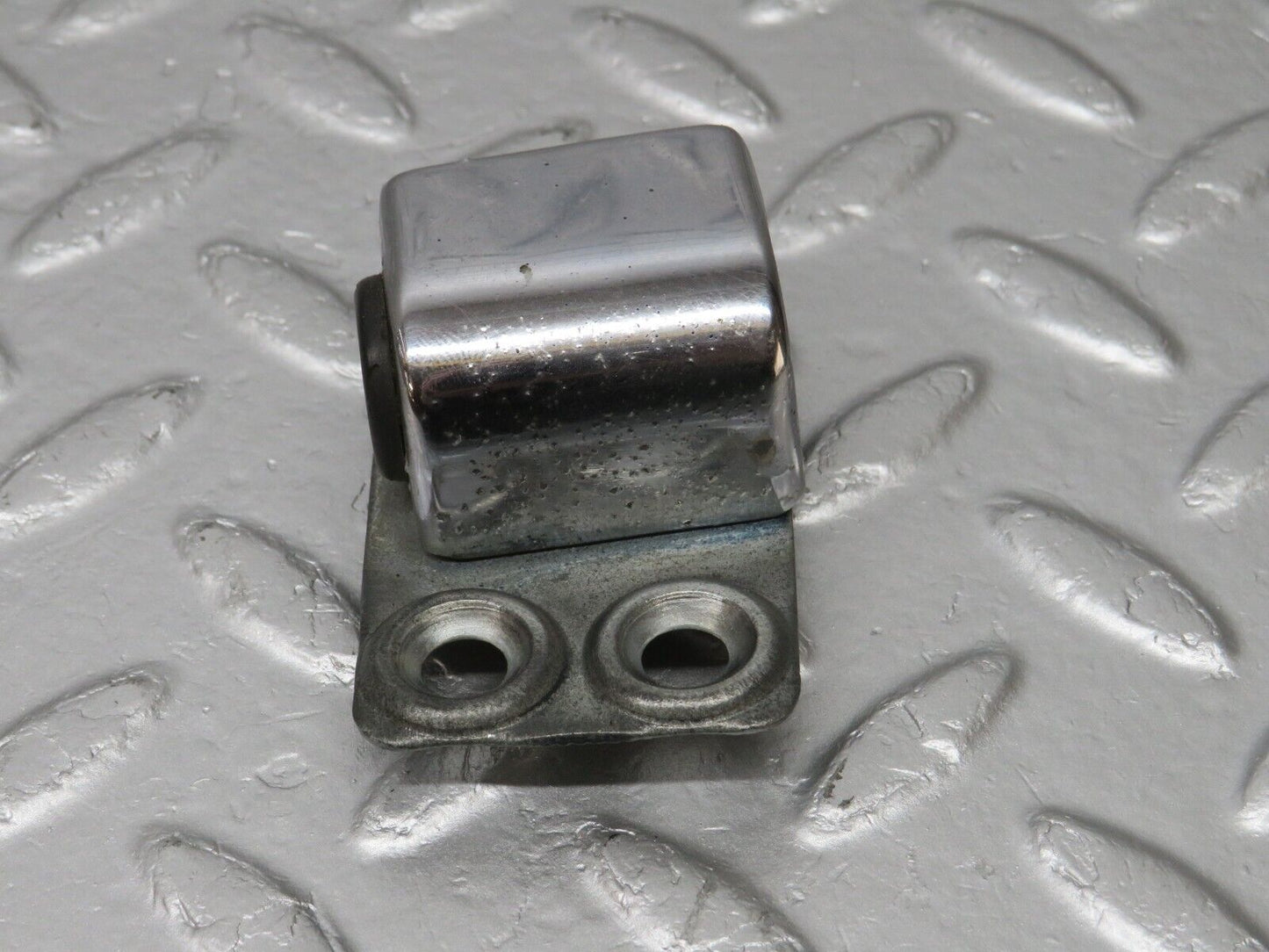 40284 Mercedes-Benz W110 230 Door Lock Latch Right Side