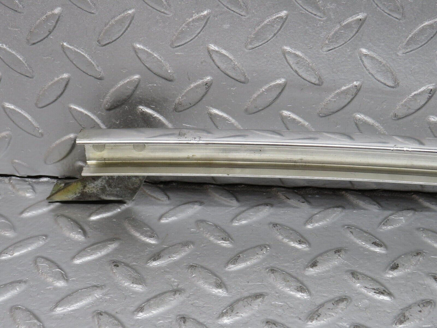 40584 Mercedes-Benz W123 300D Rear Right Door Window Chrome Channel