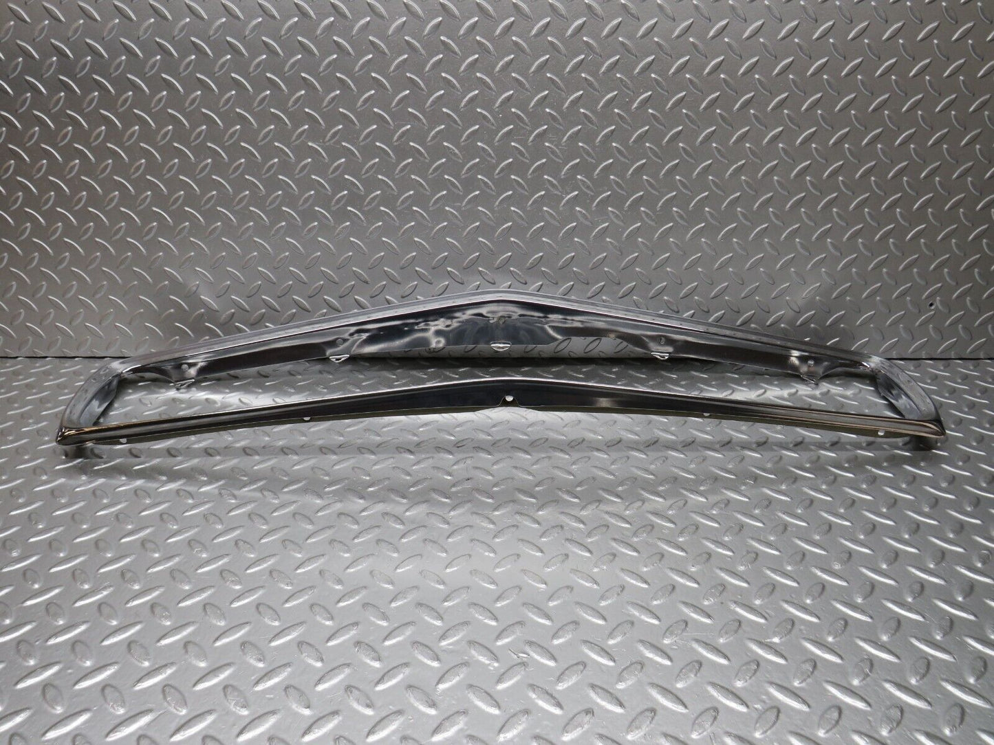 32736 Mercedes-Benz R107 C107 Bonnet Grill Chrome Frame