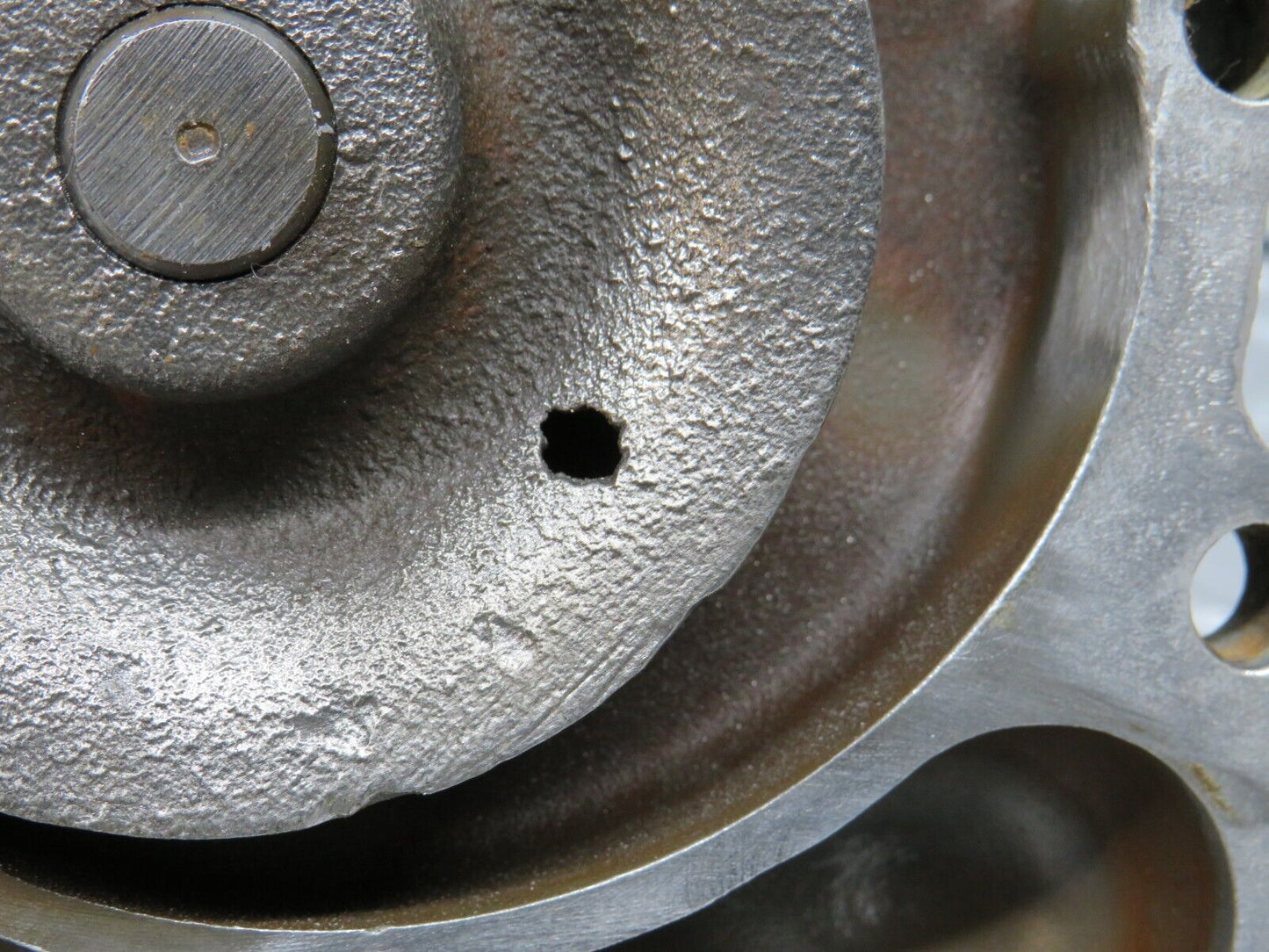 39903 Mercedes-Benz R107 350SL Water Pump