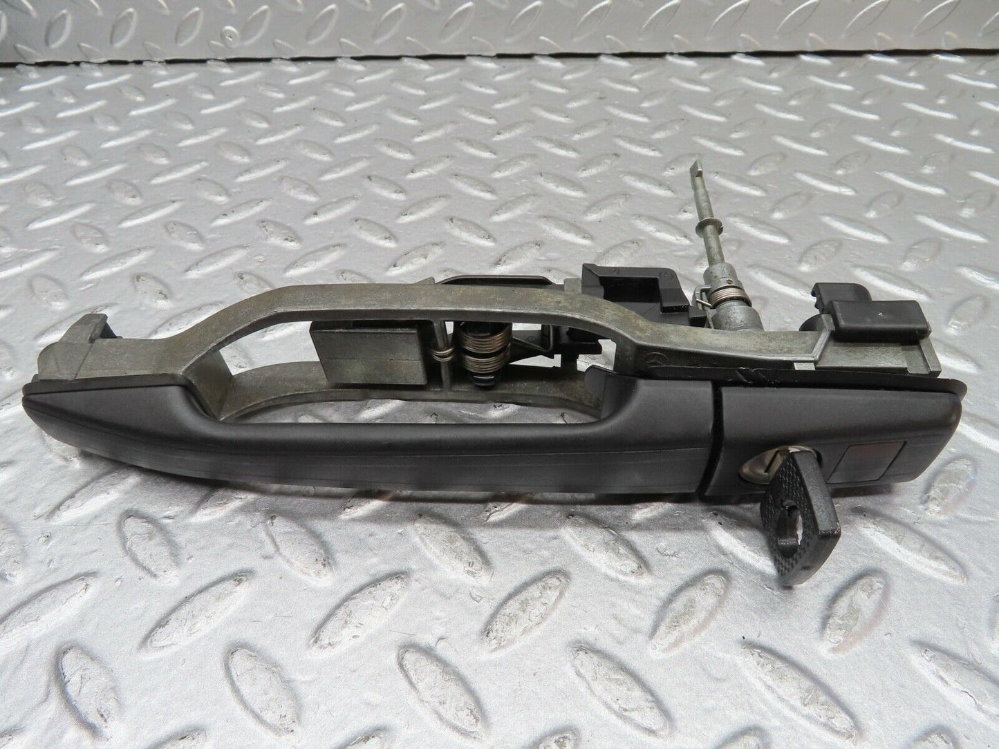 20057 Mercedes-Benz R129 300SL Coupe Right Exterior Door Handle With Key