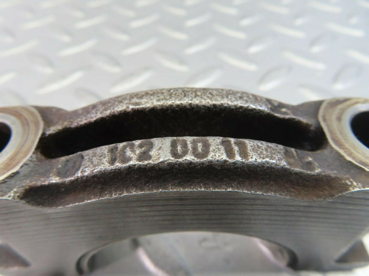 10128 Mercedes-Benz C123 230CE Coupe Crankshaft Bearing Holder Block 1020011