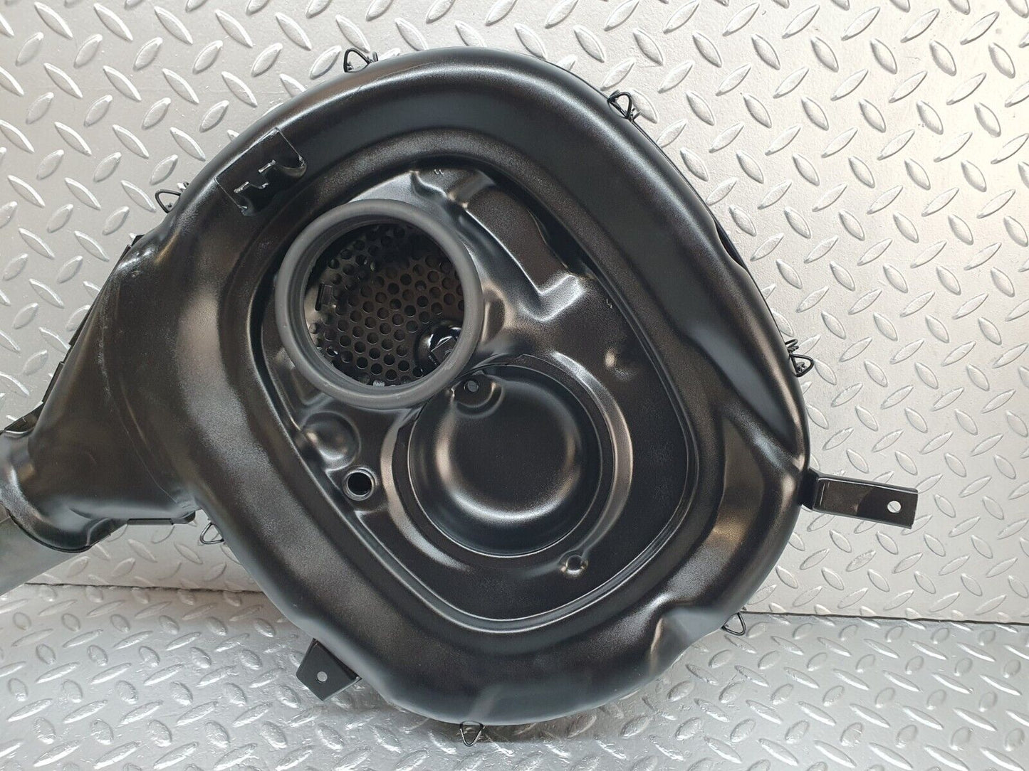 44222 Mercedes-Benz C123 230CE Coupe Air Filter Box Housing 0120944202