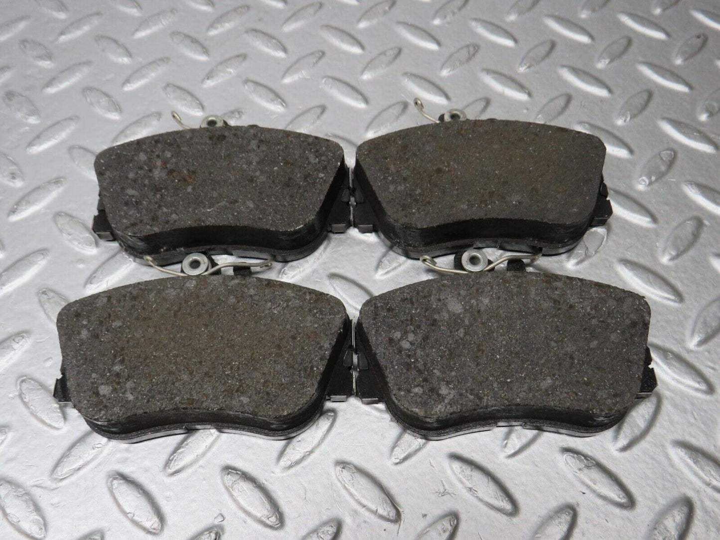 38203 Mercedes-Benz W202 Genuine Front Brake Pads New 0054204620