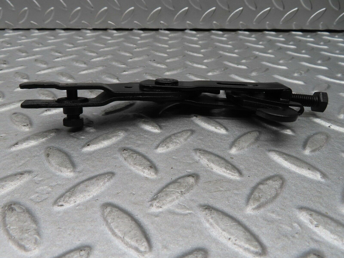 17352 Mercedes-Benz R129 300SL Coupe Handbrake Regulator