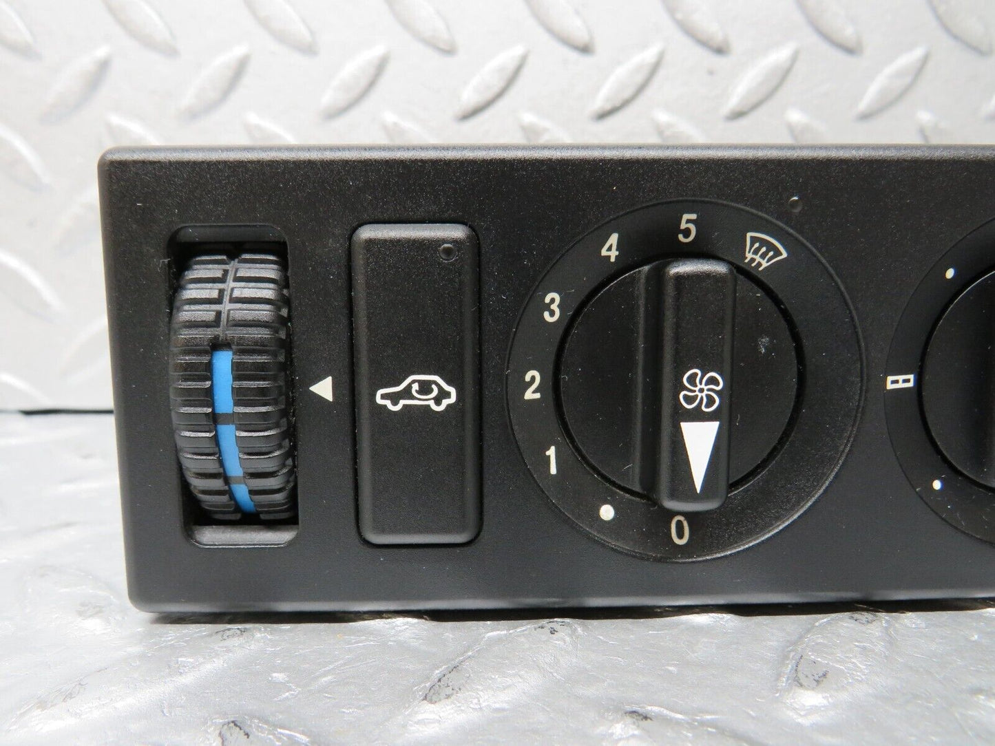 38335 Mercedes-Benz R129 280SL Coupe Heater Climate Control Unit 1298300385