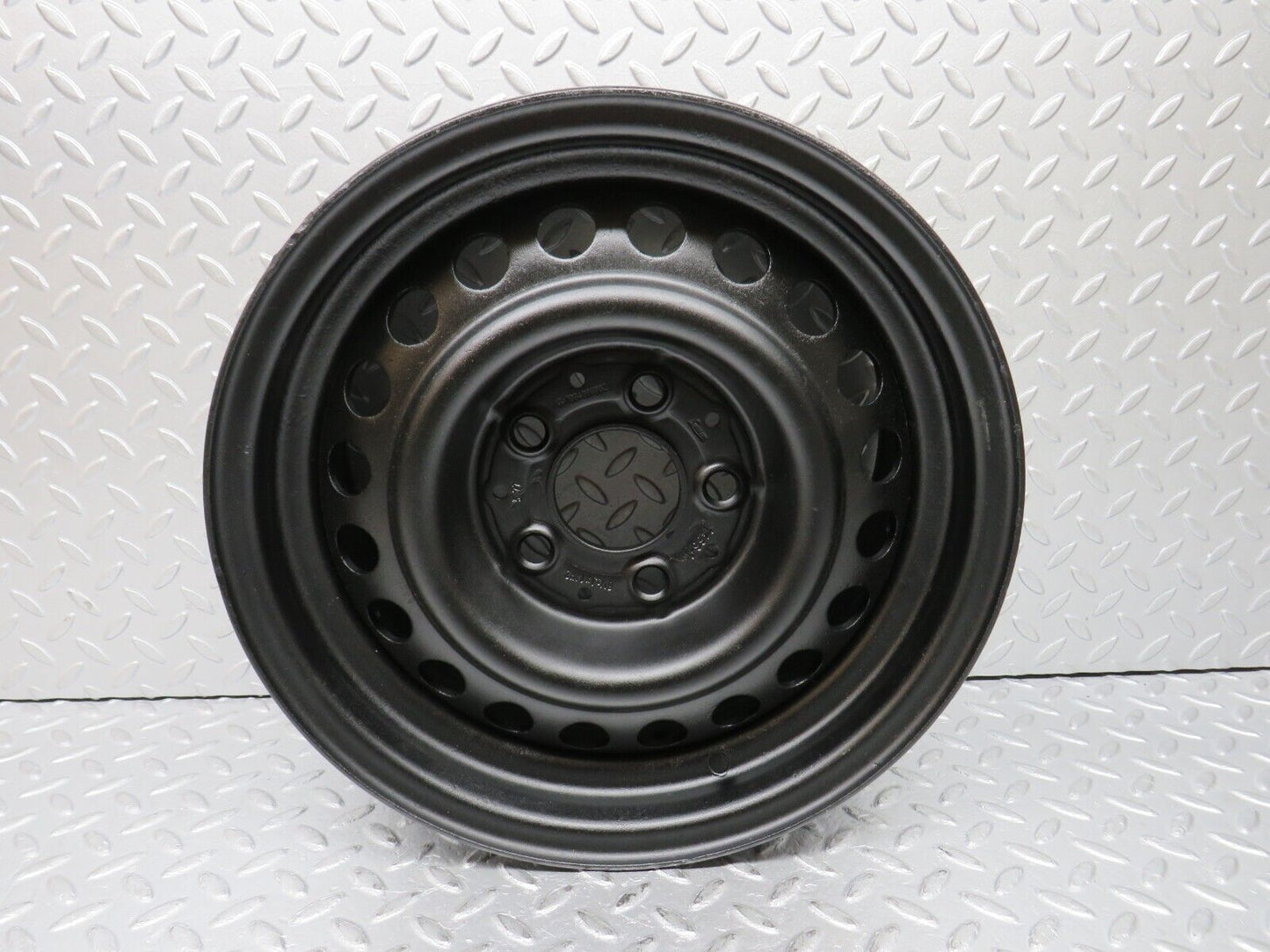 39050 Mercedes-Benz Steel Wheel 6.5Jx14H2 1084000802