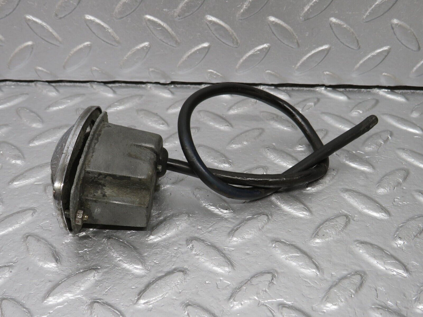 40310 Mercedes-Benz W110 230 number Plate Light K12867 K12840