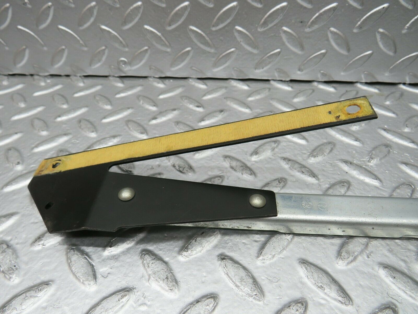 24180 Mercedes-Benz W123 280E Front Right Seat Sliding Adjust Handle