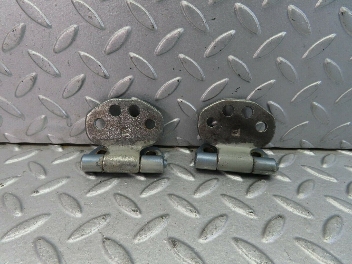 9445 Mercedes-Benz C124 300CE Coupe Door Hinge Right Side