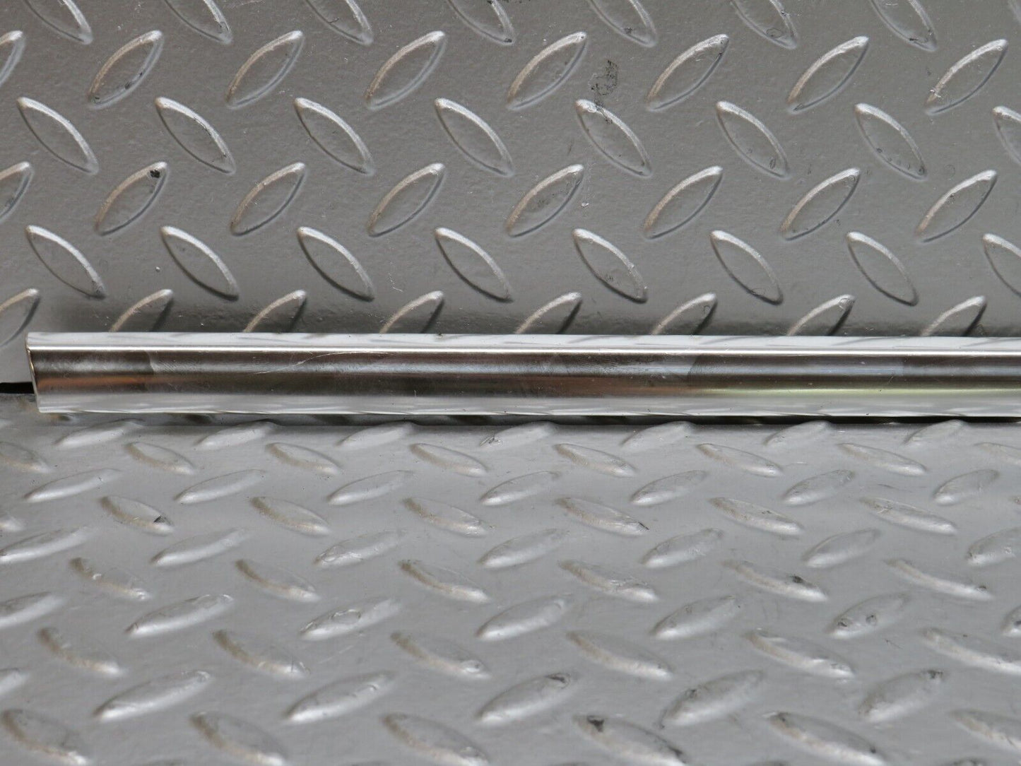 28232 Mercedes-Benz S123 240D Wagon Rear Left Window Chrome Moulding Trim