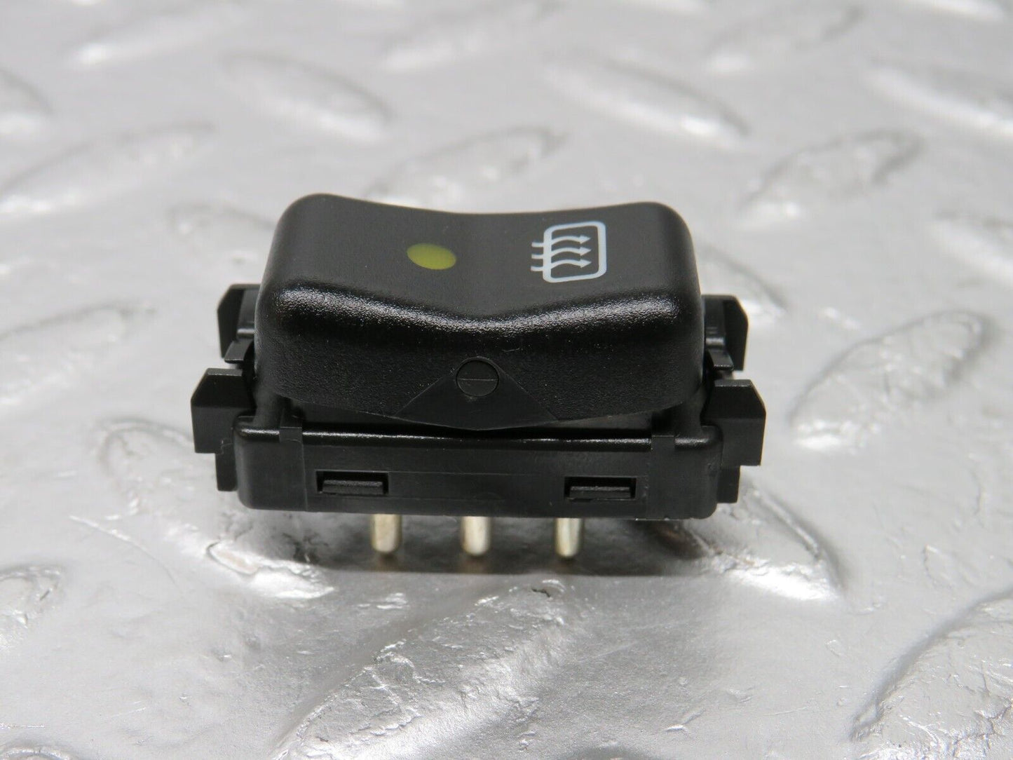 34056 Mercedes-Benz W124 260E Rear Windscreen Defroster Switch 1248201010