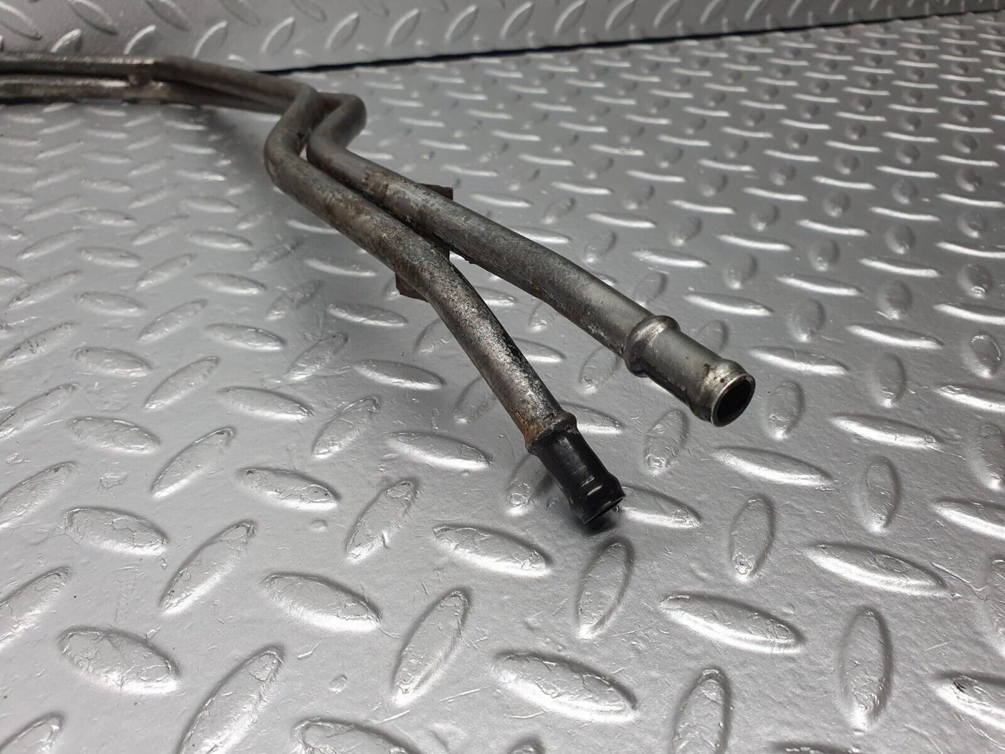 41194 Mercedes-Benz W126 300SE Oil Cooling Pipe Line