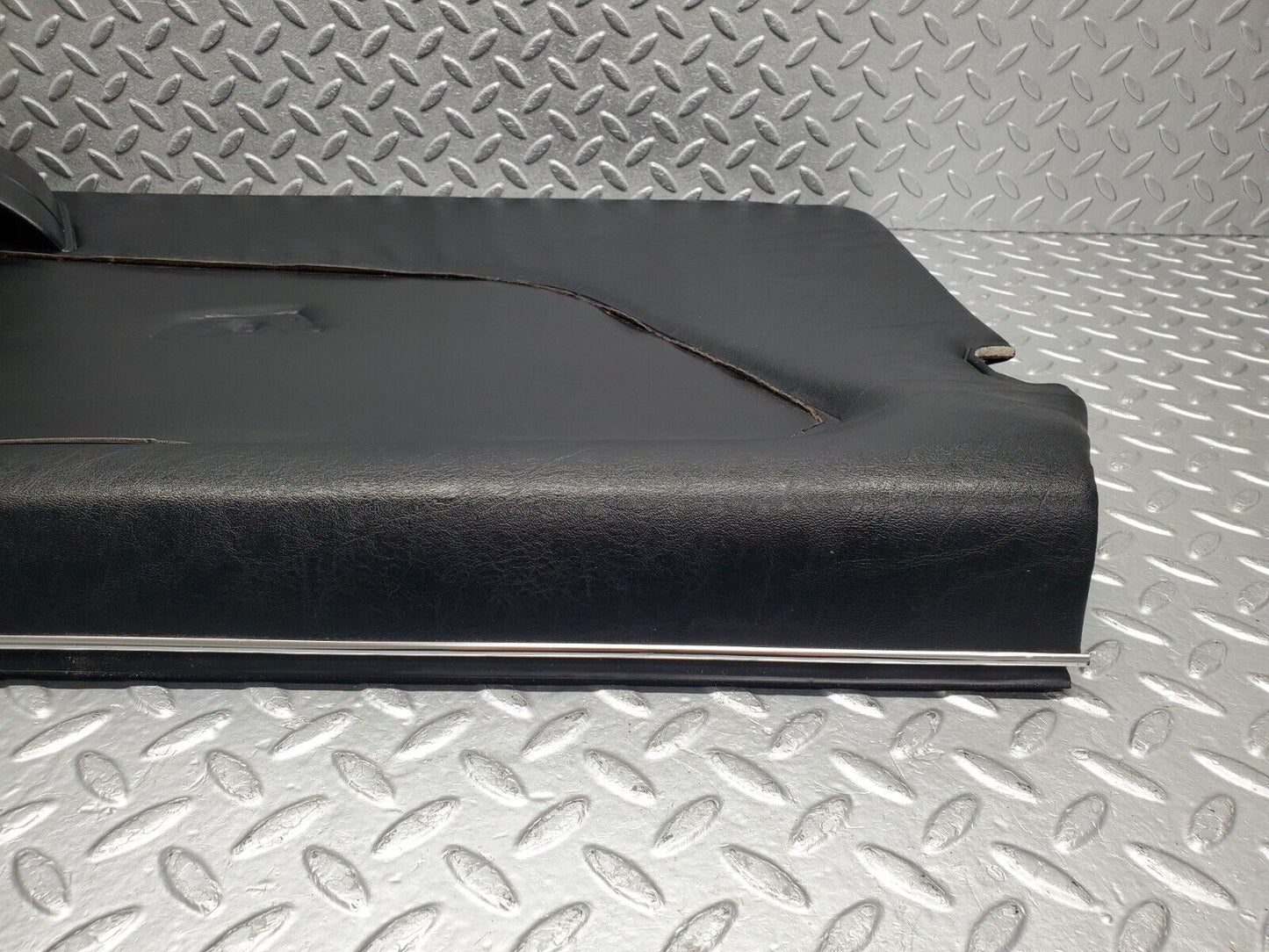 46420 Mercedes-Benz C123 280CE Coupe Left Door Card Black Leather 1237270564