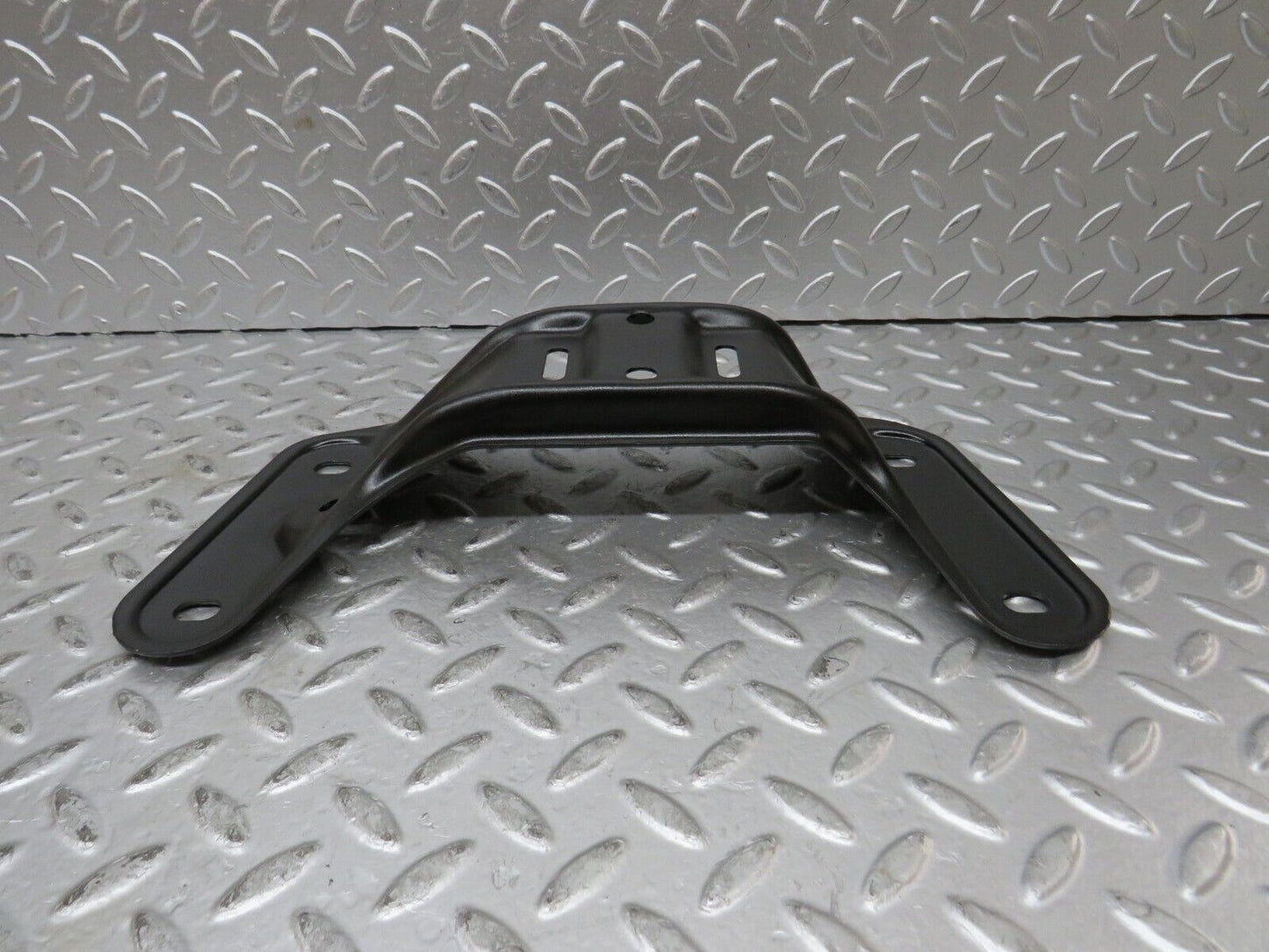 27437 Mercedes-Benz W123 280E Gearbox Mount Bracket