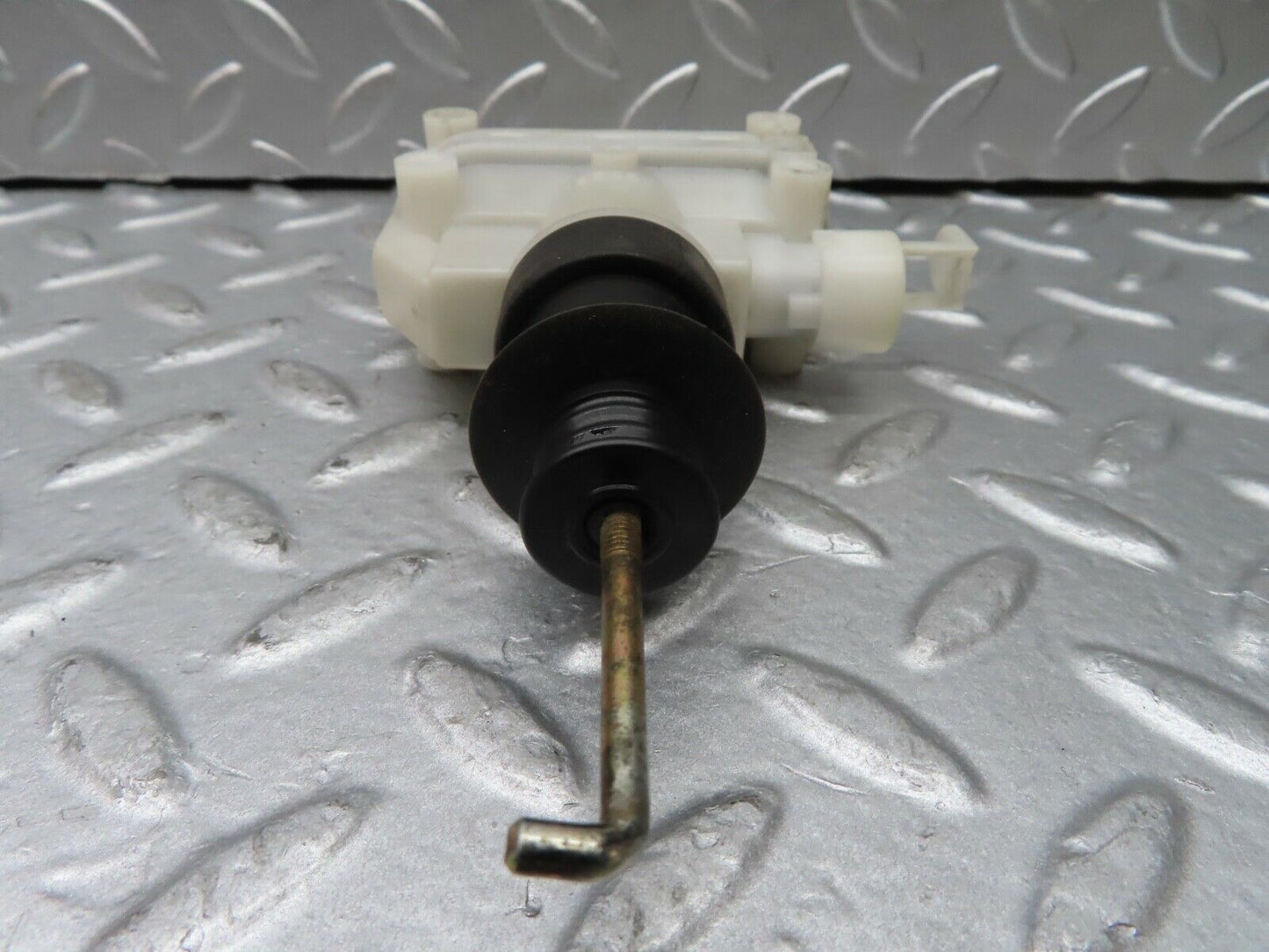 20178 Mercedes-Benz R129 300SL Coupe Right Door Lock Vacuum Actuator