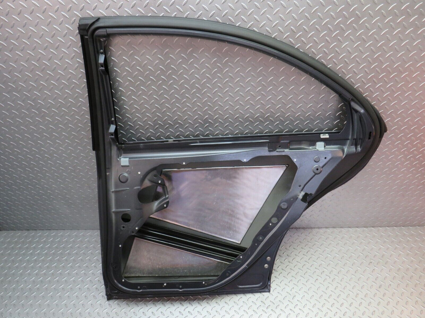 35090 Mercedes-Benz W221 Rear Right Aluminium Door