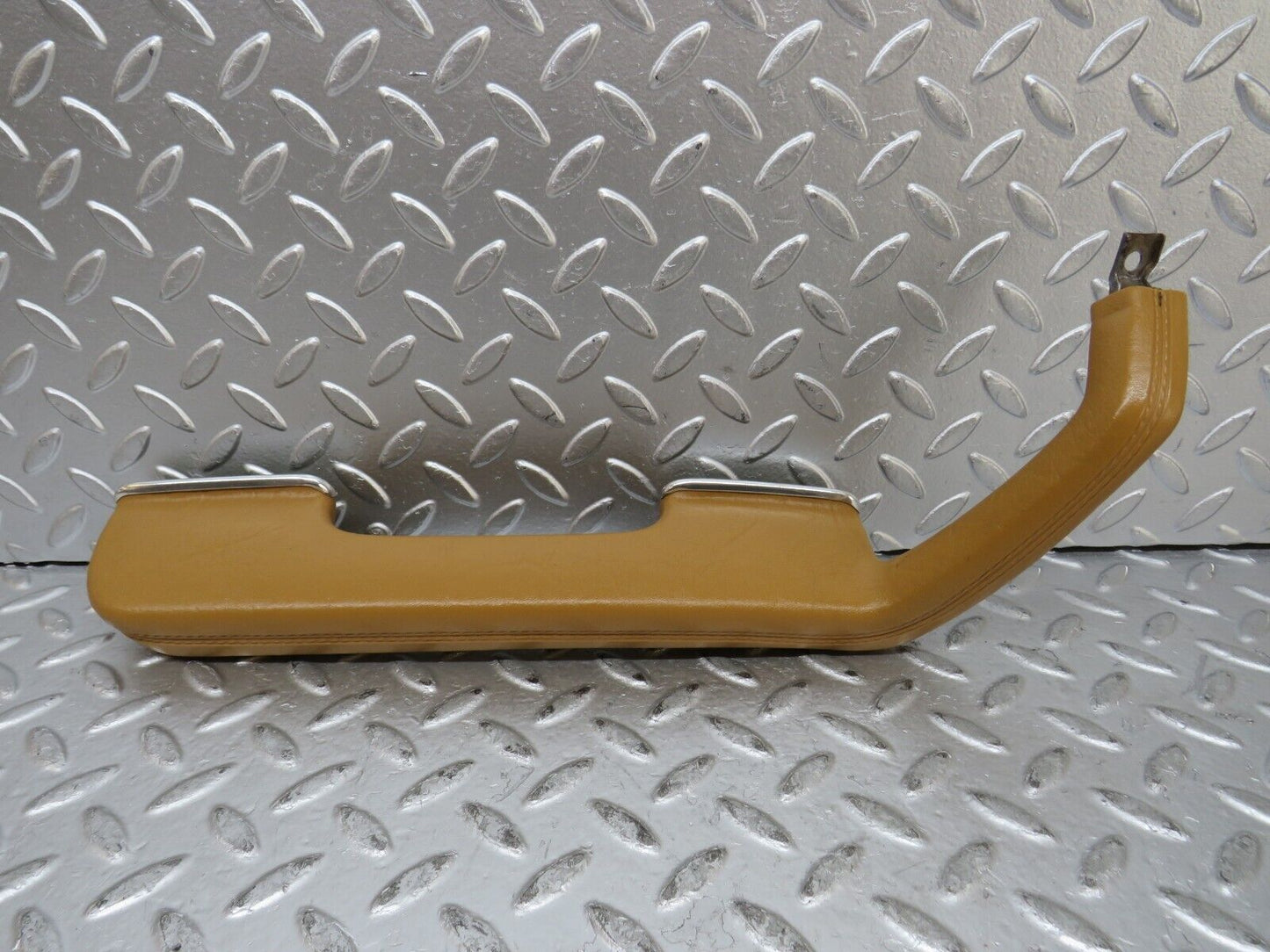 27218 Mercedes-Benz W123 280E Left Interior Door Handle Palomino 1239701701