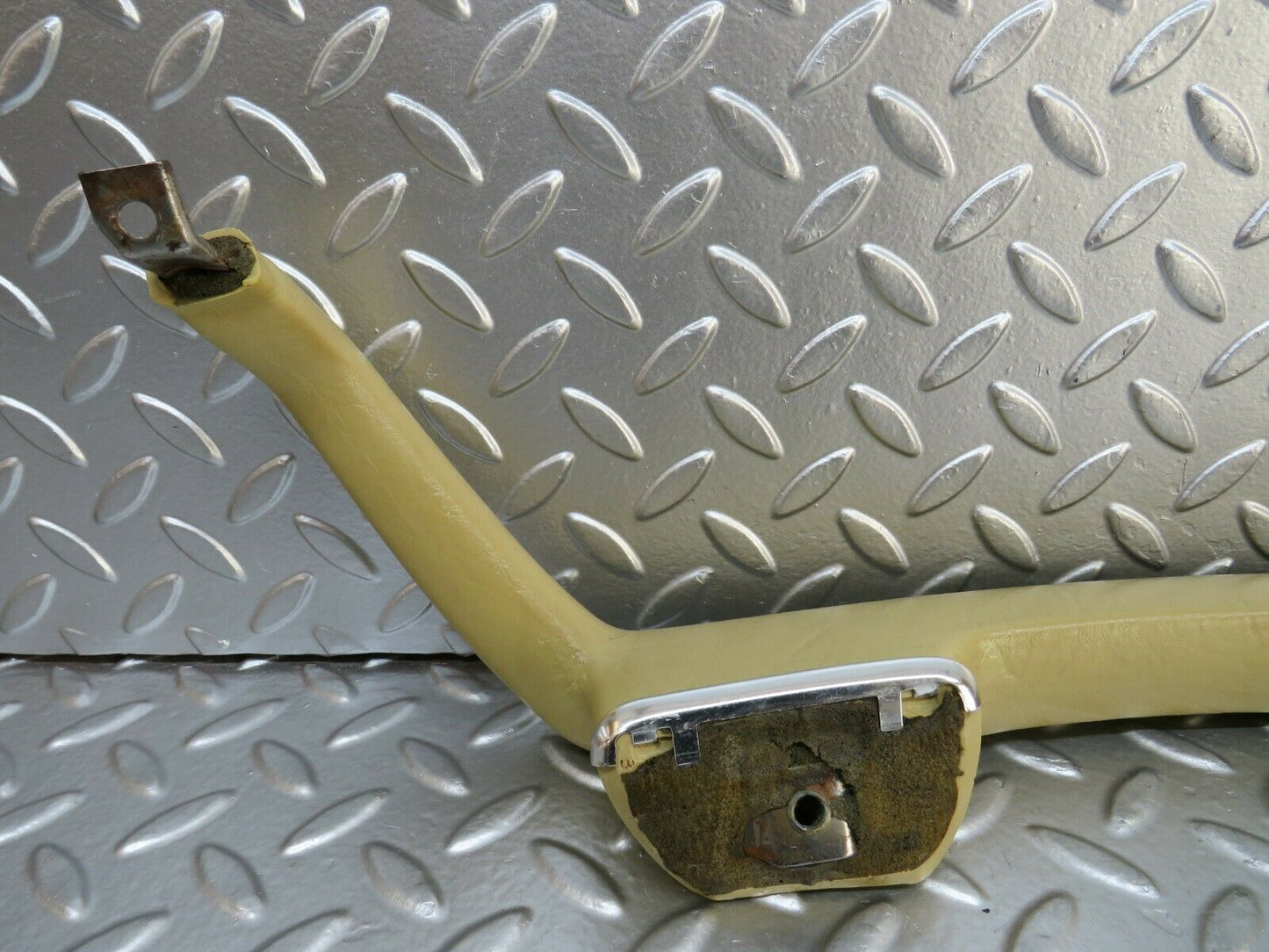 23935 Mercedes-Benz W123 280E Rear Left Interior Door Handle Beige 1239701701