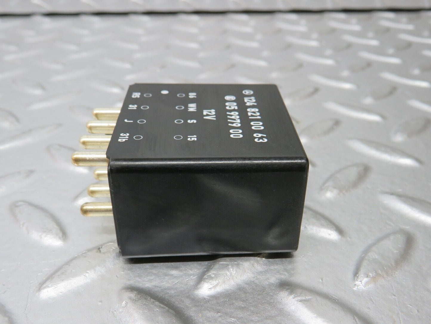 31271 Mercedes-Benz S124 220TE Wagon Rear Windscreen Wiper Relay 1248210063