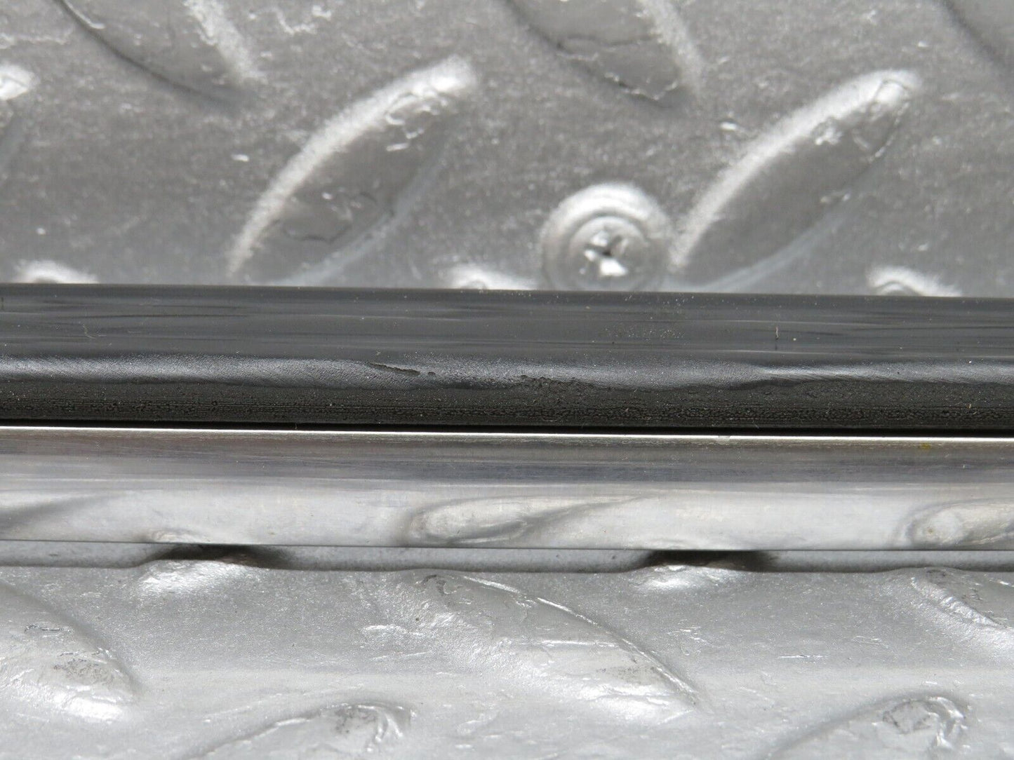 37440 Mercedes-Benz W109 300SEL Front Left Fender Wing Centre Moulding Trim