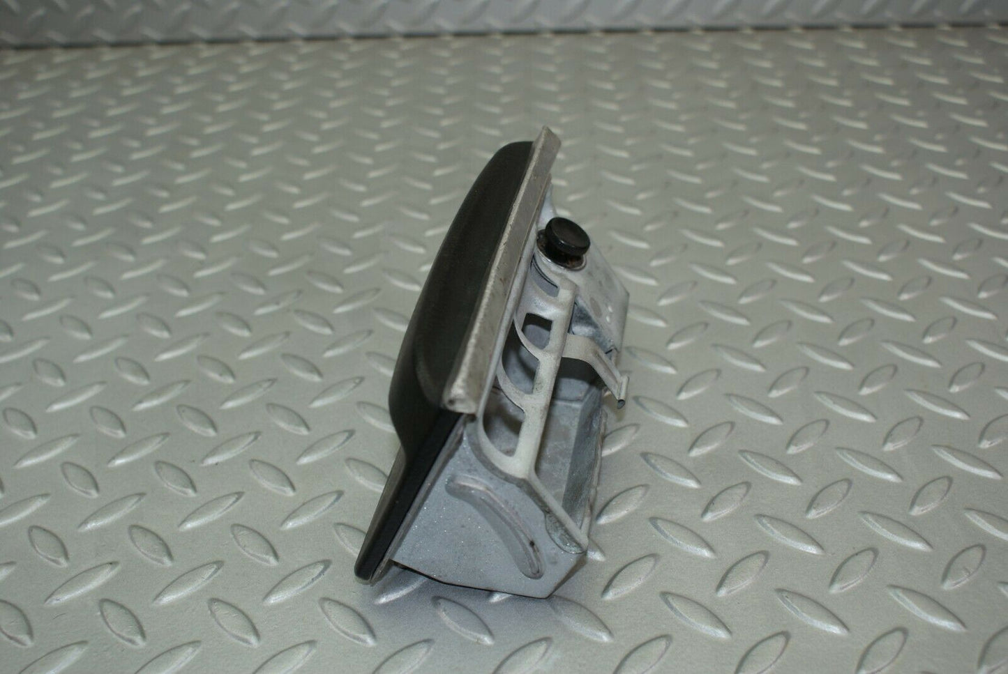 3200 Mercedes-Benz W115 220D Centre Console Ashtray