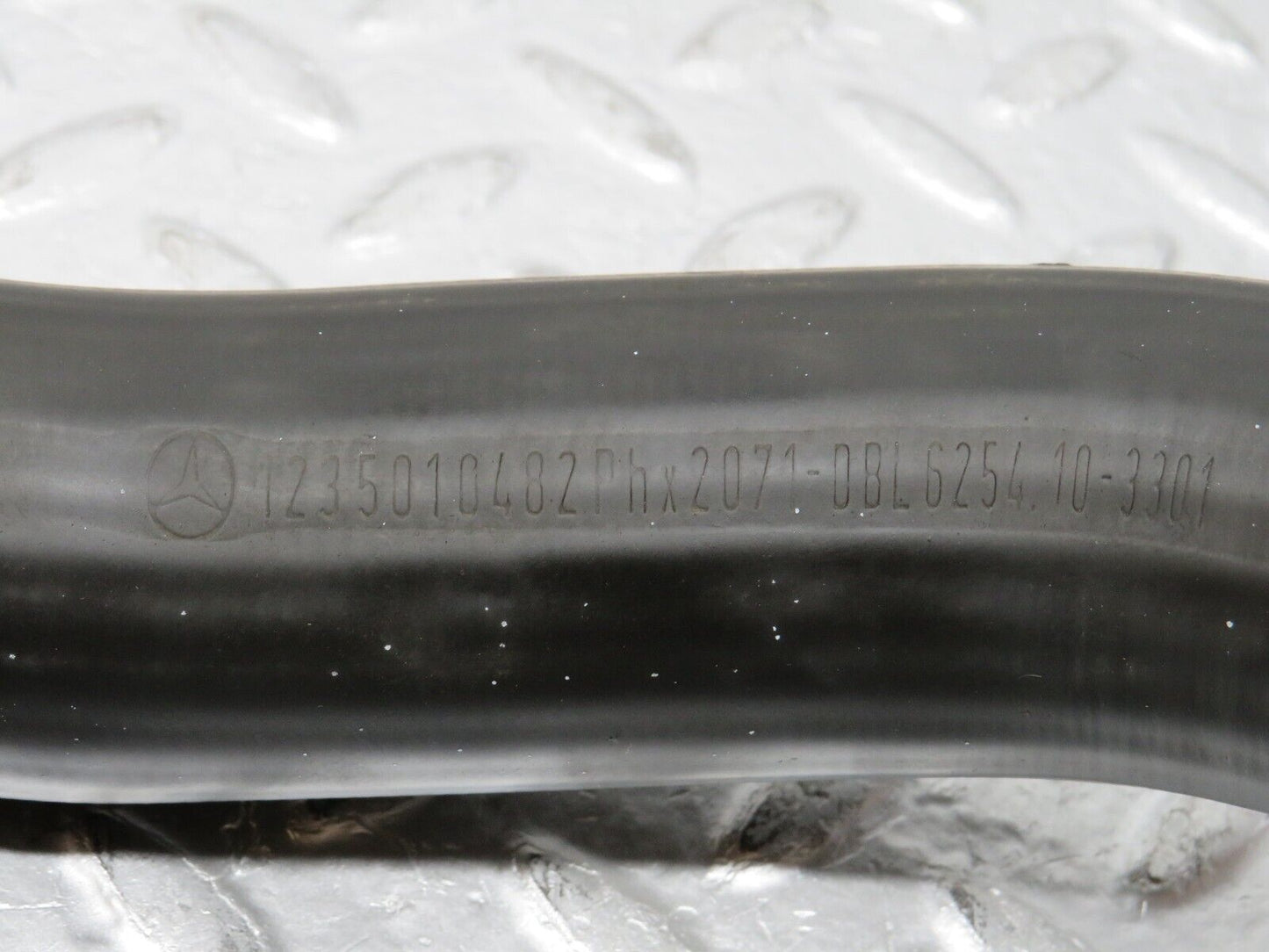 31060 Mercedes-Benz W123 200D Radiator Hoses 1235010482