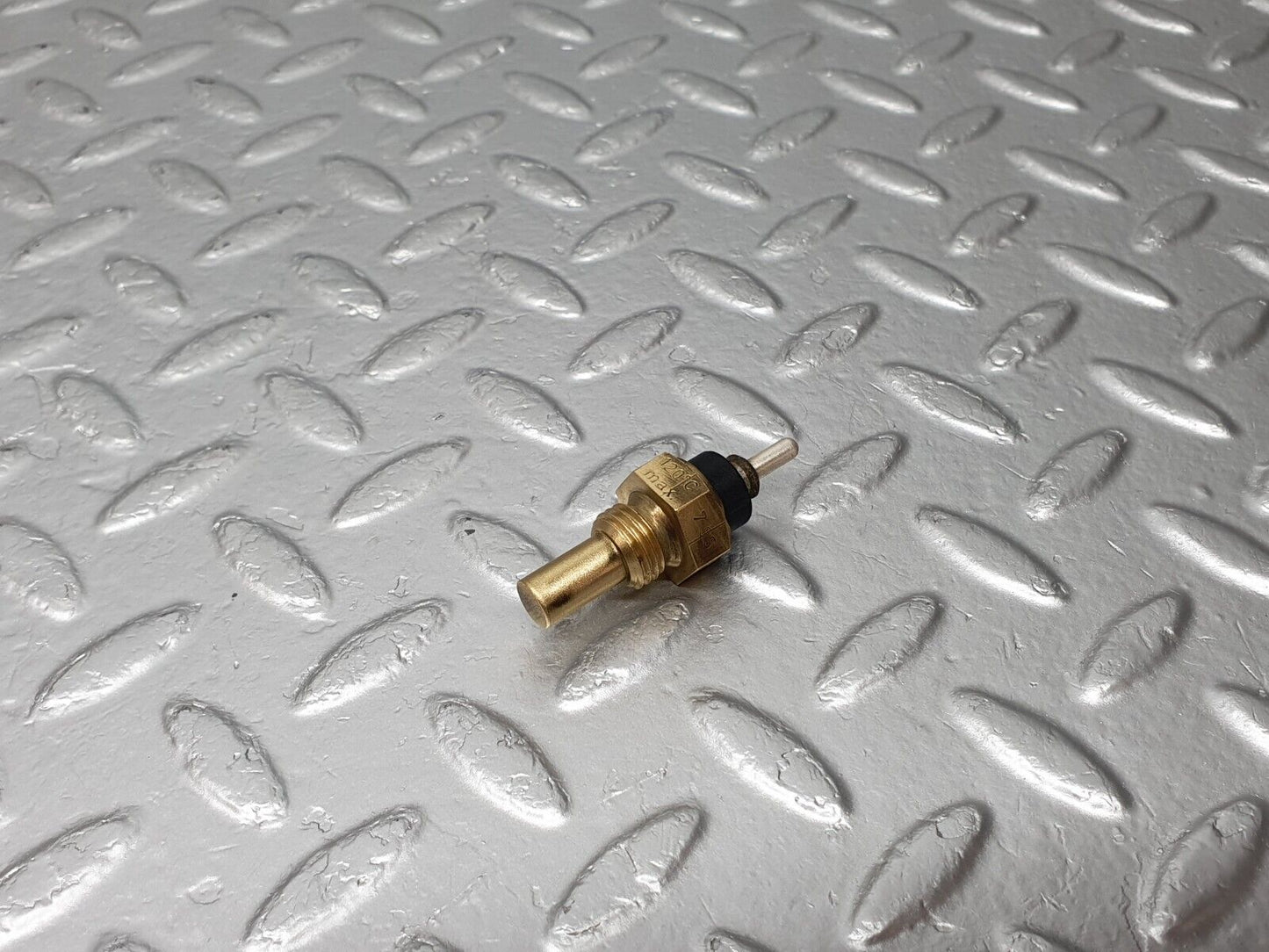 42382 Mercedes-Benz R129 320SL Coupe Coolant Temperature Sensor VDO 0085421017