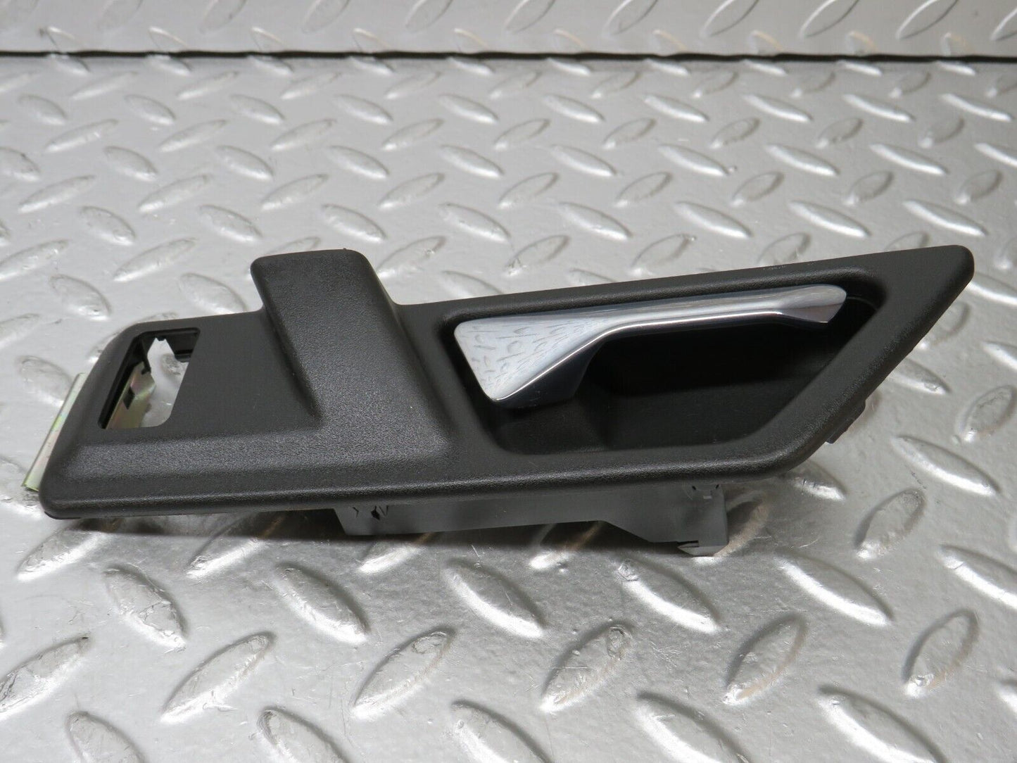 30267 Mercedes-Benz W124 230E Interior Door Handle Rear Right 1247600261