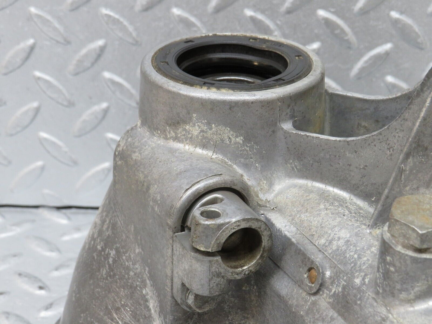 36428 Mercedes-Benz R107 450SL Automatic Gearbox Rear Housing 1152705811
