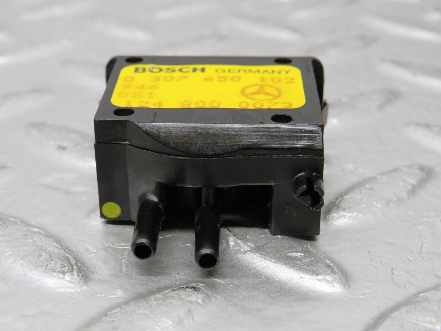 29539 Mercedes-Benz W124 230E  Headlight Level Switch 1248000073 0307650102